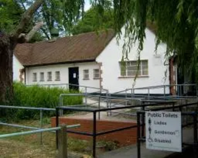 Castle Gardens Toilets